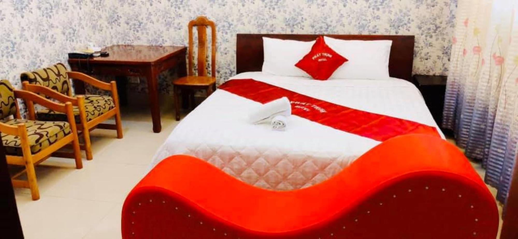 Phat Thinh Hotel โฮจิมินห์ซิตี้ ภายนอก รูปภาพ