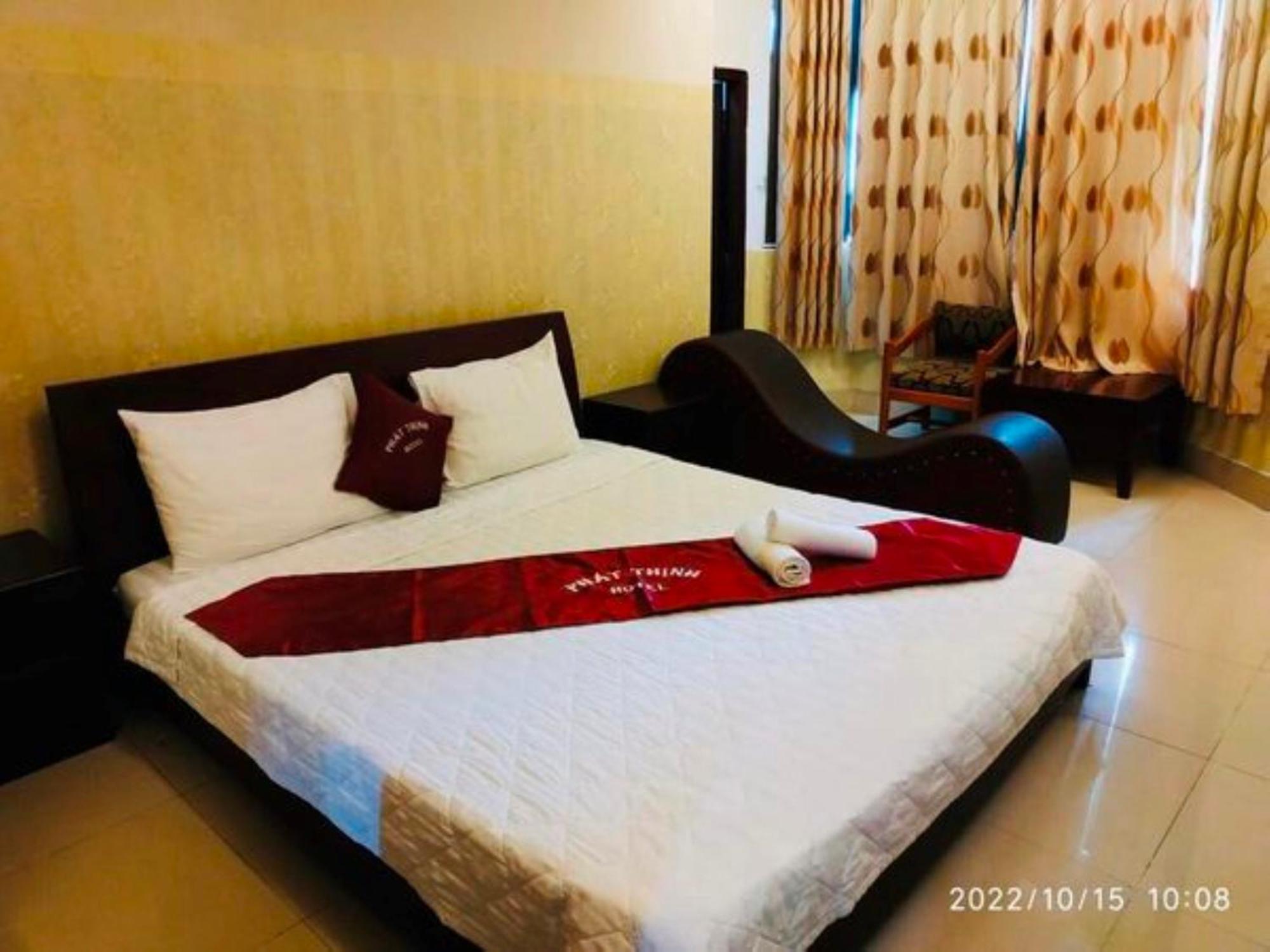 Phat Thinh Hotel โฮจิมินห์ซิตี้ ภายนอก รูปภาพ